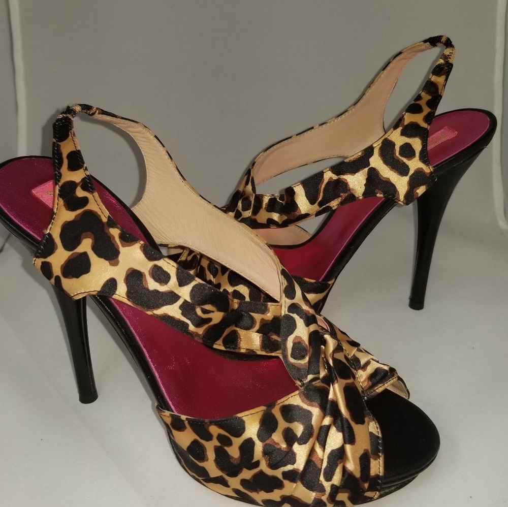 Besty Johnson Leopard Heels
